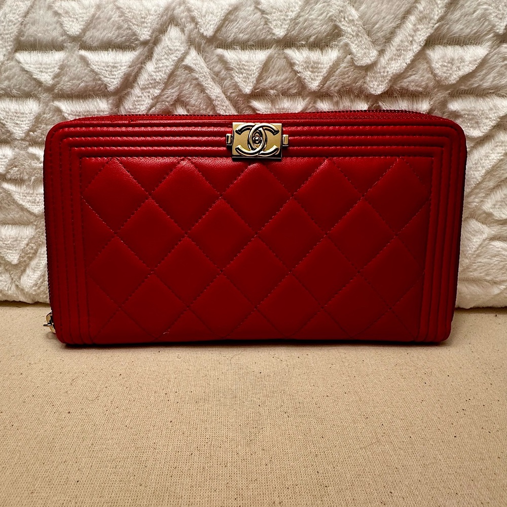 Chanel Boy Zip Wallet Organizer